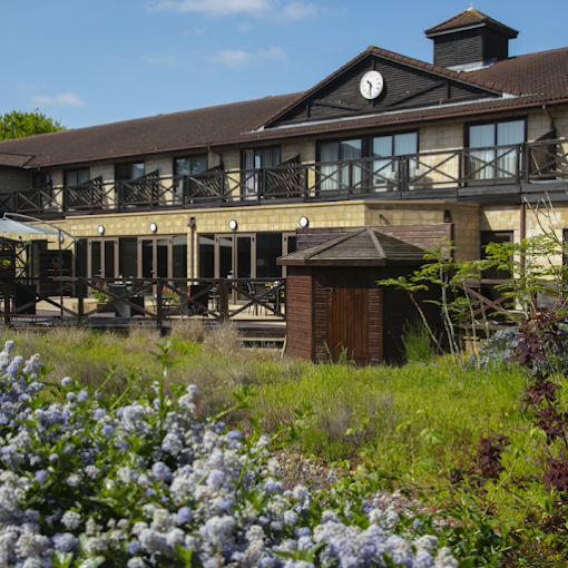 Hampshire Court Hotel